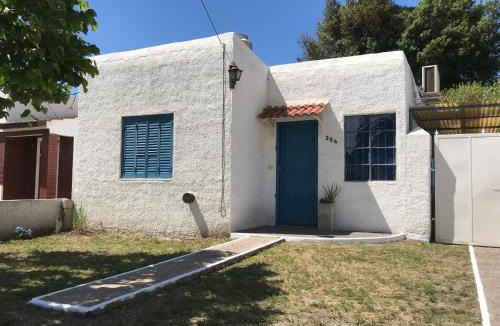 Chascomus House | La Casa Azul: tranquilidad y esparcimiento en un entorno natural