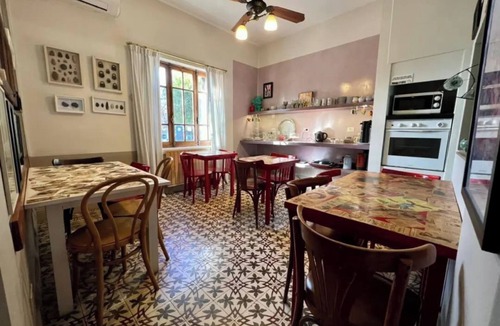 Trelew Hostel | La Casa de Paula Hosteria Artesanal