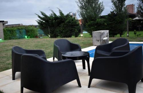 Roldan House | LA CASITA DE CRISTIAN