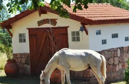 Villa Berna Hotel | La Domanda Hostería