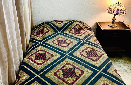 Puerto Madryn Bed & Breakfast | LA HELICE: Artistic and inhabited house, meters from downtown and the sea!