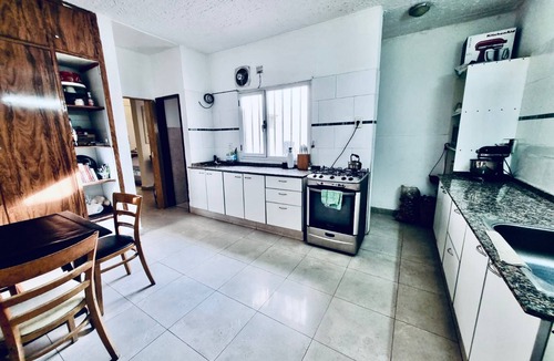 Puerto Madryn Bed & Breakfast | LA HELICE: Artistic and inhabited house, meters from downtown and the sea!