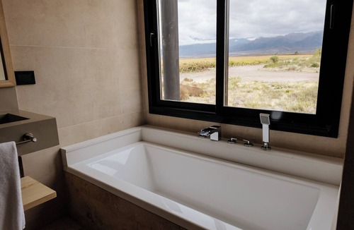 Vista Flores House | La Morada Lodge - Valle de Uco
