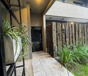 Adrogue Apartment | La Rosa Apartment
