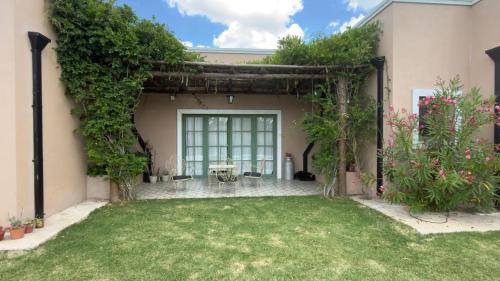 Lujan Villa | La Victoria