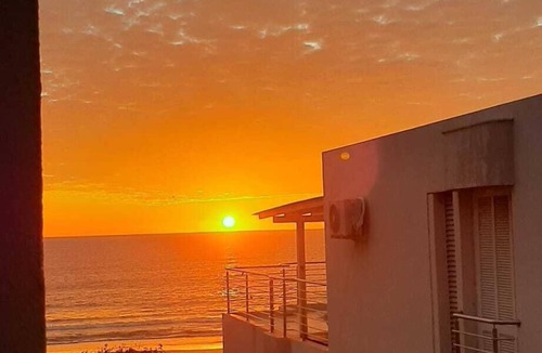 Ingleses Centro Apartment | Large 2-story apartment, duplex penthouse, right on the sand of Ingleses beach!