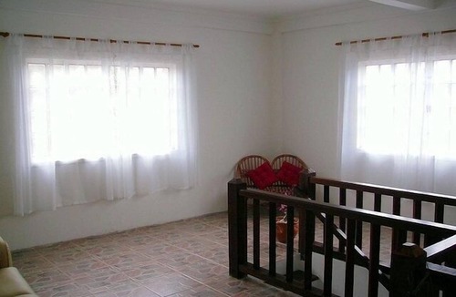 Manguinhos House | LARGE DUPLEX HOUSE WITH POOL, BARBECUE AND GAMES ROOM IN GERIBA HILL