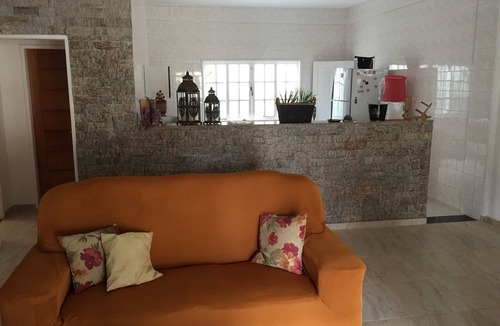 Manguinhos House | LARGE DUPLEX HOUSE WITH POOL, BARBECUE AND GAMES ROOM IN GERIBA HILL
