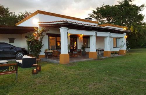 Tapia House | Las Cortaderas House