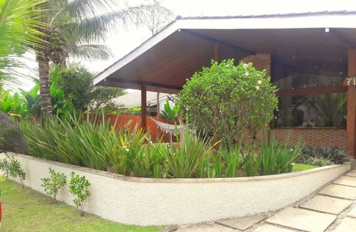 Lazaro House | Lazaro Beach House/Domingas Dias Spacious and Charming - Great for Home Office
