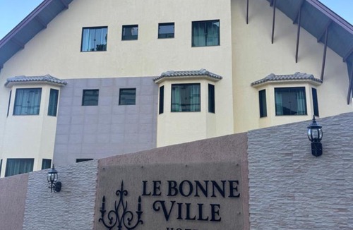 Vila Everest Hotel | Le Bonne Ville Hotel