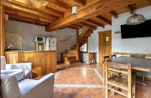 Puerto Manzano Cabin | Le Pommier 2 | Cabañas frente al Lago y con Pileta Climatizada