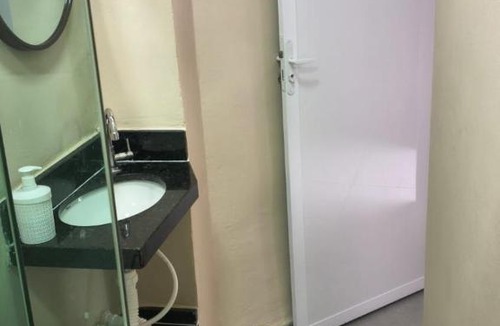 Itanhaem House | Linda casa Edícula "fundos do terreno" com piscina