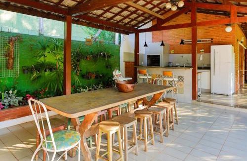 Condominio Vila Verde Villa | Linda Chácara em Condomínio com Piscina Climatizada, 5 Quartos, Churrasqueira e Muita Natureza a 40 Min de SP