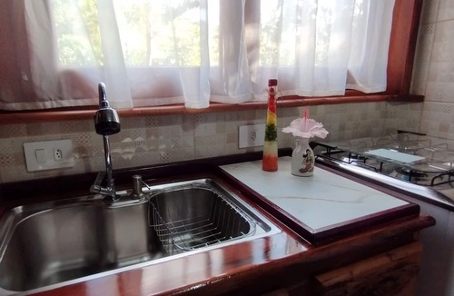 Garopaba House | Lindas Paisagens, Ótima Localização, Jacuzzi, Conforto e Tranquilidade