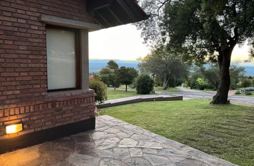 Merlo House | Lirios del Campo - Chumamaya Merlo SL