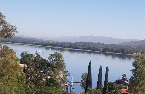 Villa Carlos Paz House | Lodge House, with full view of the lake and mountains.