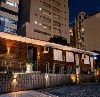 Centro Apartment | Loft Lux 5 Centro (Smart TV, Ar condicionado, Cozinha.)