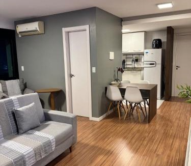 Centro Apartment | Loft Moderno e Completo no Centro de Pelotas