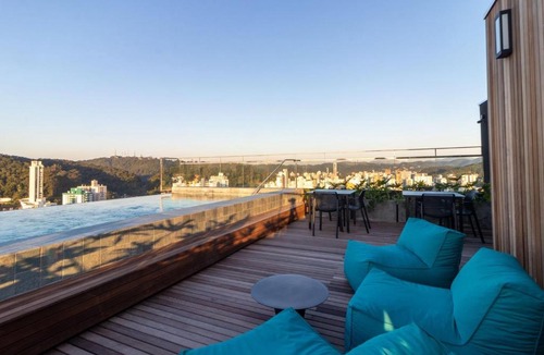 Itoupava Seca Apartment | Loft moderno perto da Oktoberfest com vaga