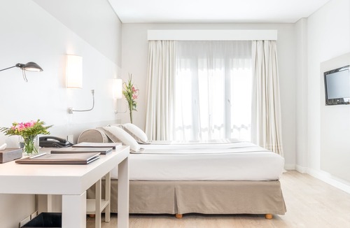 Recoleta Hotel | Loi Suites Recoleta Hotel