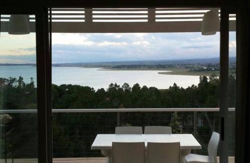 Alta Gracia Villa | Loma del Pez - Exclusivas Villas vista al Lago