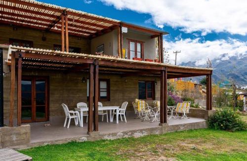El Mollar House | Los González – Cabañas con Vista al Valle