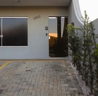 Guarapuava Apartment | Lou Suítes 3- 2 camas de casal - Conforto para sua Família