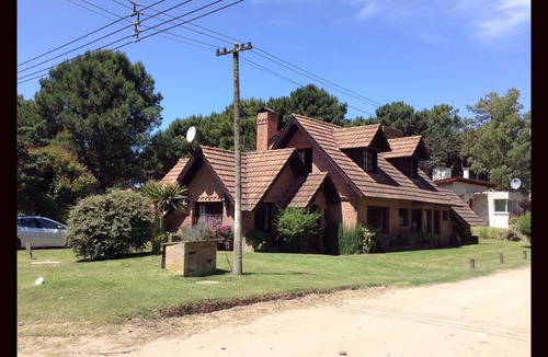 Pinamar House | Lovely 4-bedroom house in Pinamar