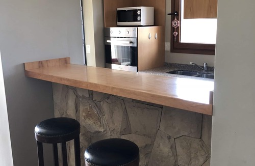 Dina Huapi Apartment | Lujoso Departamento con Costa del Lago Nahuel Huapi con Seguridad Privada -5 PAX