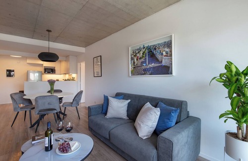 Recoleta Apartment | Luxurious 3 Bedroom 3 Bathroom- 3 Balconies -1 GB WiFi - 4 Seasons Mattresses