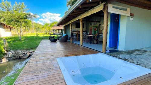 Itaipava Ski Chalet | Luxury Chalet Retreat with Jacuzzi & Fireplace