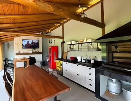 Itaipava Ski Chalet | Luxury Chalet Retreat with Jacuzzi & Fireplace