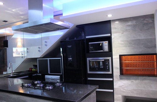 Morrinhos House | Luxury house - 3 bedrooms - 300m from the sea in a gated community in Garopaba/SC