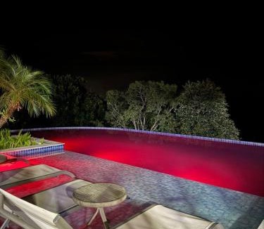 Joaquim Messias House | Mansão de Luxo a Minutos dos Canyons de Furnas