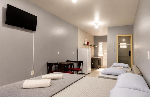 Castelo Branco Apartment | Meia Praia - Cozinha Garagem Ar Wi-Fi e Enxoval - Residencial Recanto dos Pássaros