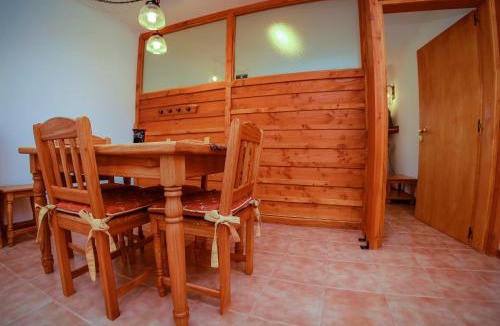 La Villa Apartment | Melewe