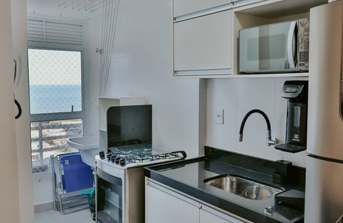 Praia de Itaparica House | Modern 2-bedroom apartment with pool and gym.