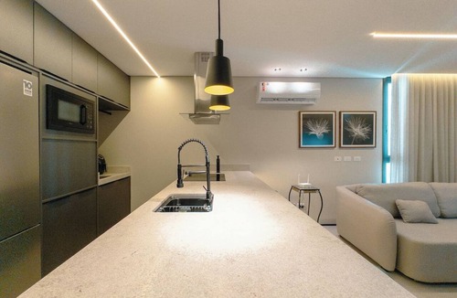 Zona 01 Apartment | Modern Downtown Apartment with Style - NEO804