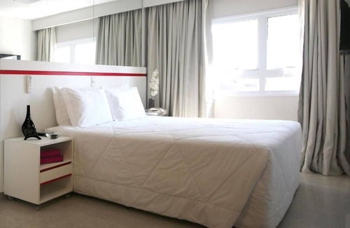 Sao Paulo Hotel | Modern Retreat With Pool, Fitness Access | 0.7mi to Paulista Avenue