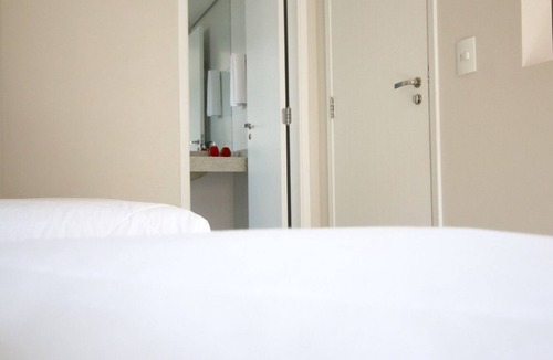 Sao Paulo Hotel | Modern São Paulo Stay | Pool + Gym Access, 0.5mi to Cultural Center
