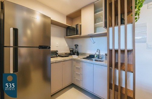 Caminho das Arvores Apartment | Modern Studio near Shopping da Bahia