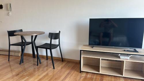 Pasteur Apartment | Monoambiente a estrenar con pileta y parrilla