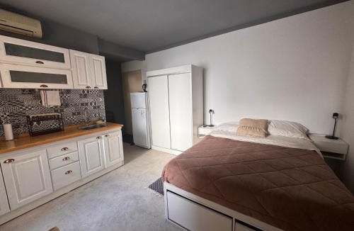 Comuna 9 Apartment | Monoambiente en Liniers, cercano estadio