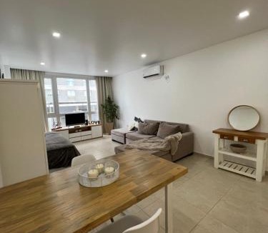 Cipolletti Apartment | Monoambiente Home&Office