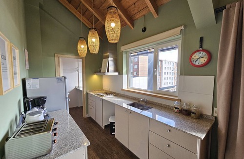 Centro Apartment | Montaña apartment with lake view and parking in Bariloche