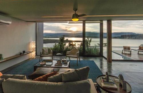 Cassia House | @morro.redondo - A casa no Lago e na Serra