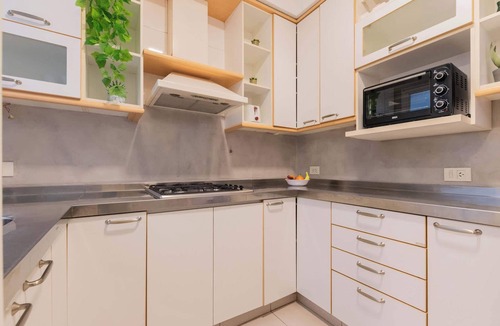 Recoleta Apartment | MOT Rentals + Ayacucho Classic - 2 Bd en-suite in Recoleta