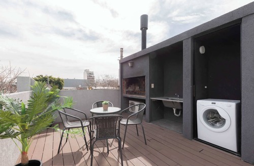 Chacarita House | MOT Rentals + Casa Crespo - 3 Bd 2.5 Ba Pool & BBQ