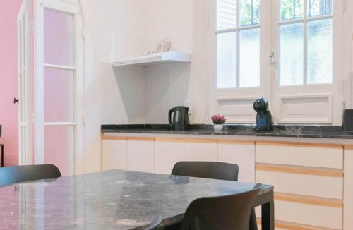 Colegiales Condo | MOT Rentals + Mansion Paz A 10 pax Deluxe House Belgrano